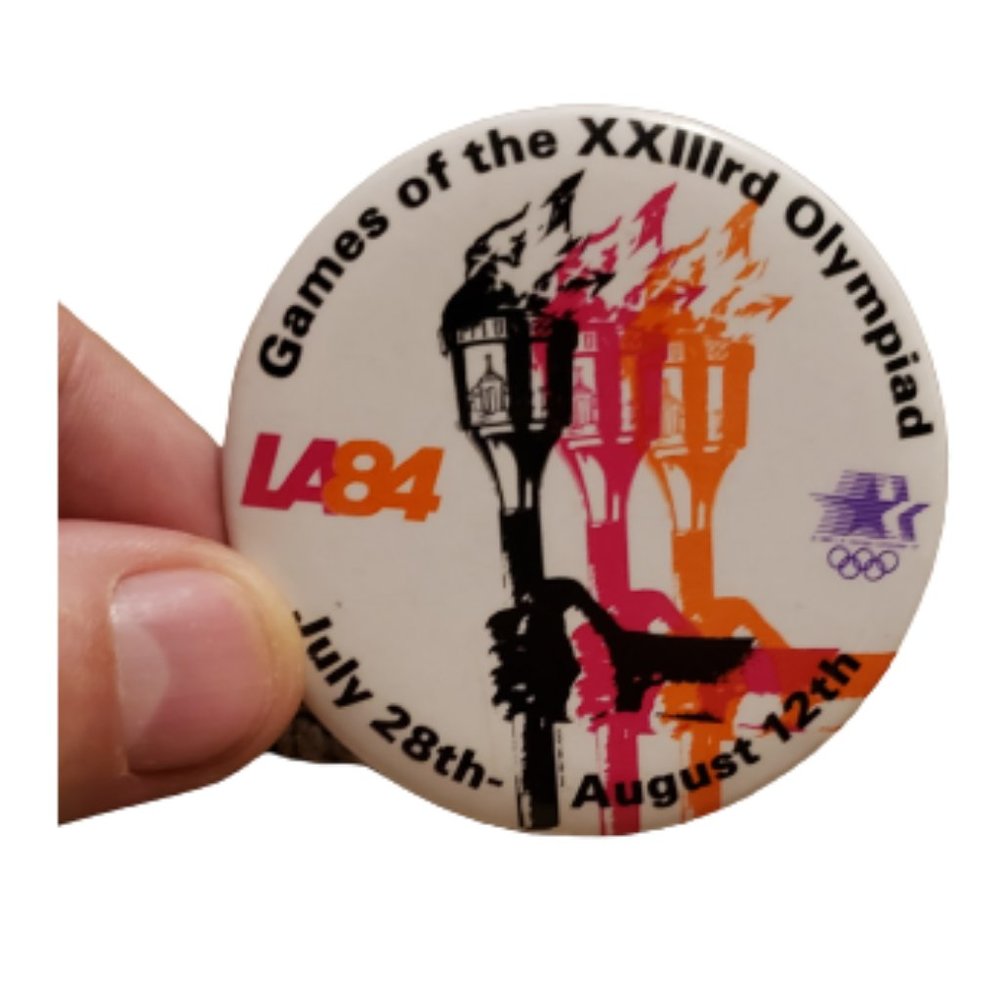 LA84 Games of the XXIIIrd Olympiad 23rd Olympics Pinback Button Retro Pre-owned